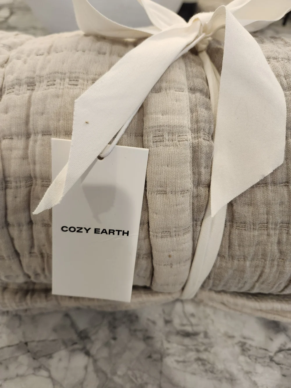 Cozy Earth Baja Matelasse Coverlet Twin Ebony Taupe NWT Luxury Bedding